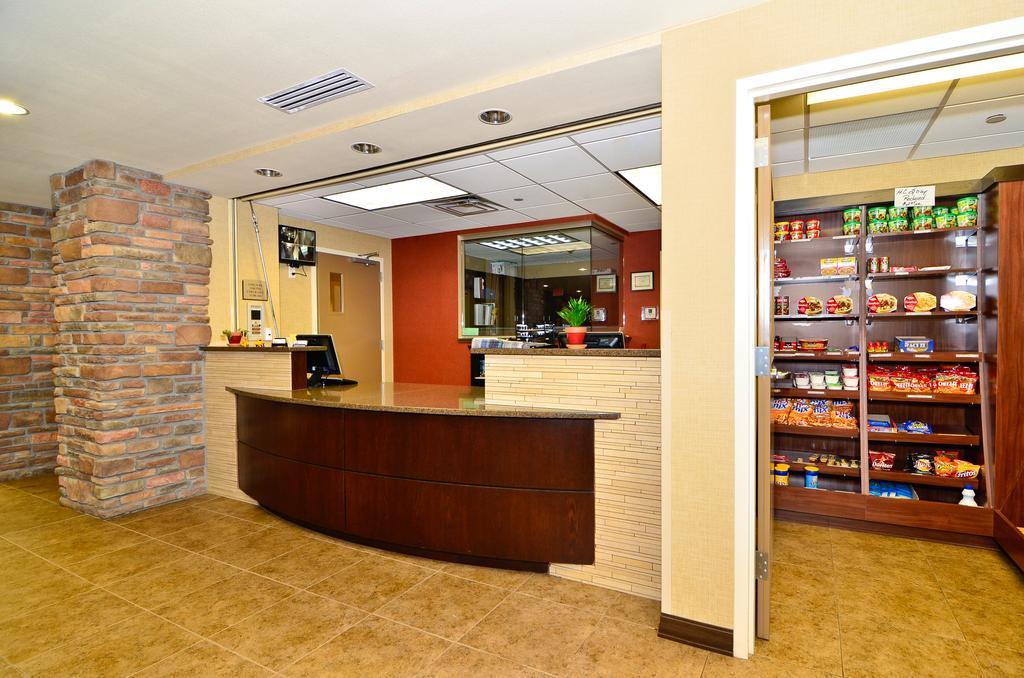 Hawthorn Suites By Wyndham Williston Eksteriør billede